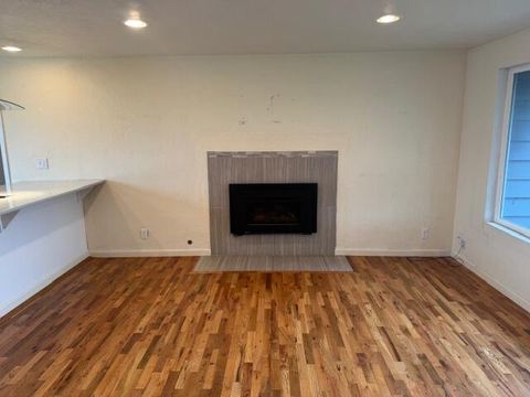 Tiny photo for 2473 Corona Avenue, Medford, OR 97504 (MLS # 220215156)