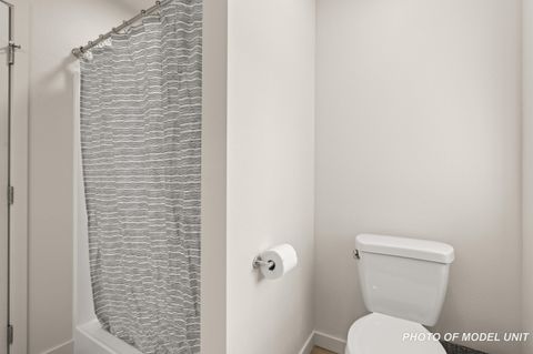 Tiny photo for 2032 Sunset Drive #1, Medford, OR 97501 (MLS # 220221172)
