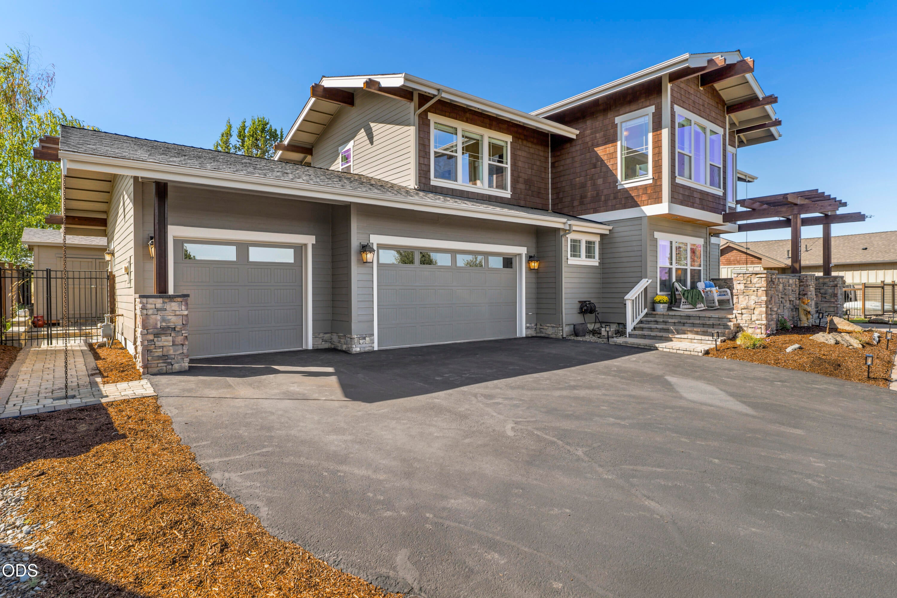 20921 Miramar Drive
