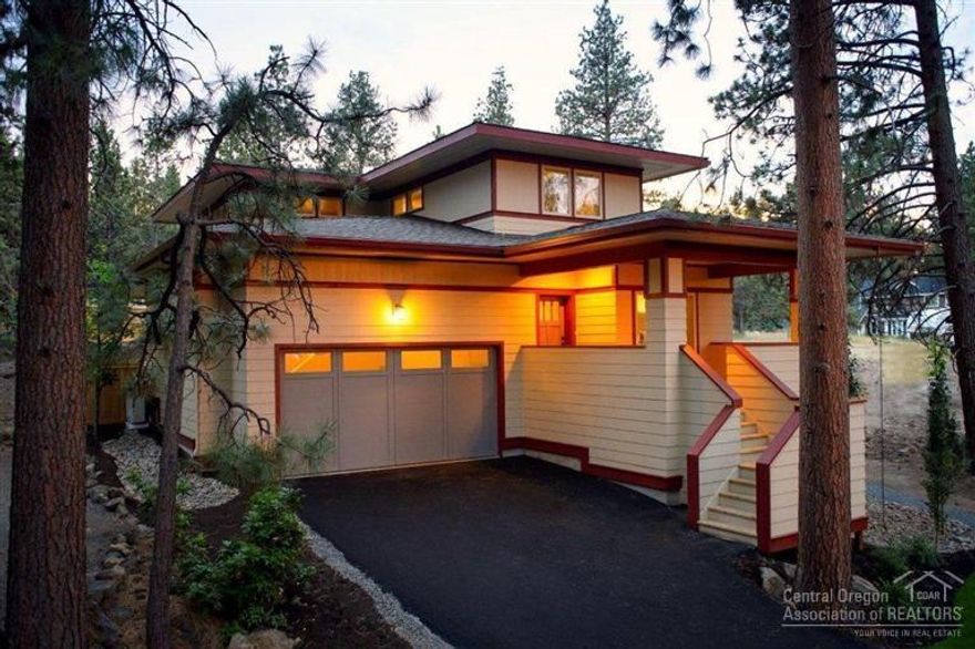 Tucked in established old Bend neighborhood and offered by award-winning SolAire Homebuilders. Certified Earth Advantage Platinum, this custom NetZeroReady home will save a bundle on utility costs, w/superior insulation & sealed home envelope, 12 walls, ductless heat pump & air exchange systems. Prairie Style w/SS Energy Star appliances, hdwd floors, tile counters, custom cabinets,back yard fencing.