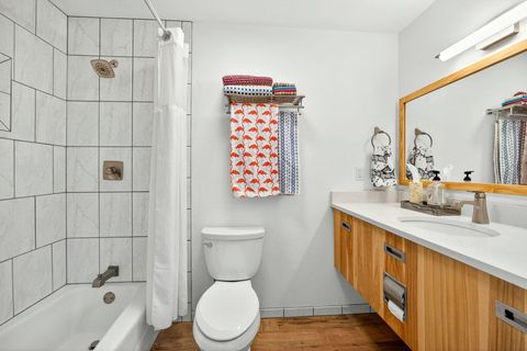 Tiny photo for 909 Upper Applegate Road, Jacksonville, OR 97530 (MLS # 220212615)