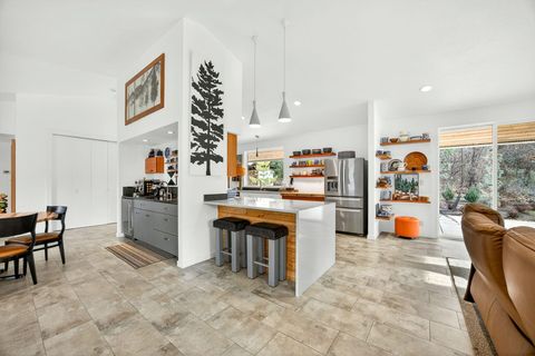 Tiny photo for 909 Upper Applegate Road, Jacksonville, OR 97530 (MLS # 220212615)