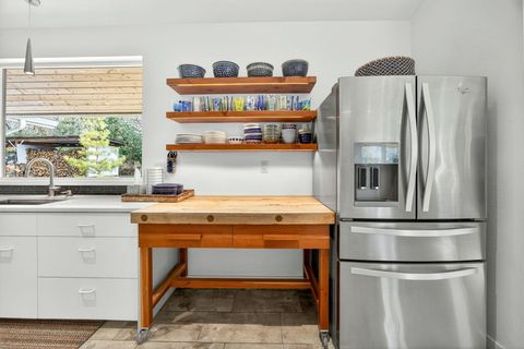 Tiny photo for 909 Upper Applegate Road, Jacksonville, OR 97530 (MLS # 220212615)