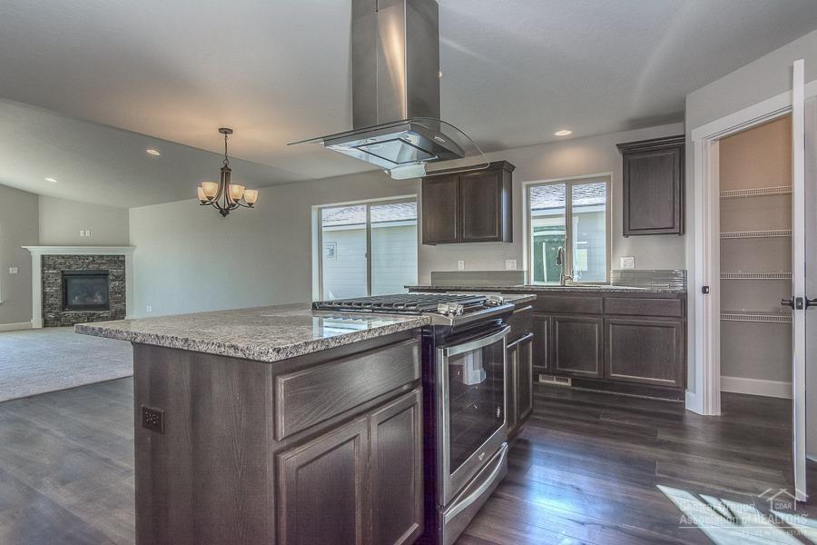 27 Elm - Residential