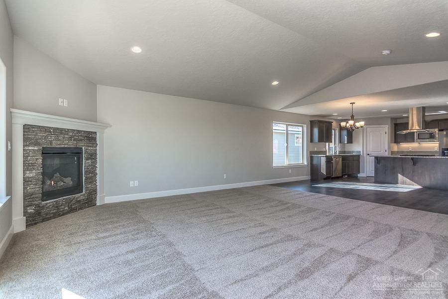 27 Elm - Residential