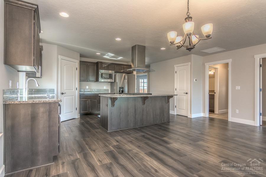 27 Elm - Residential