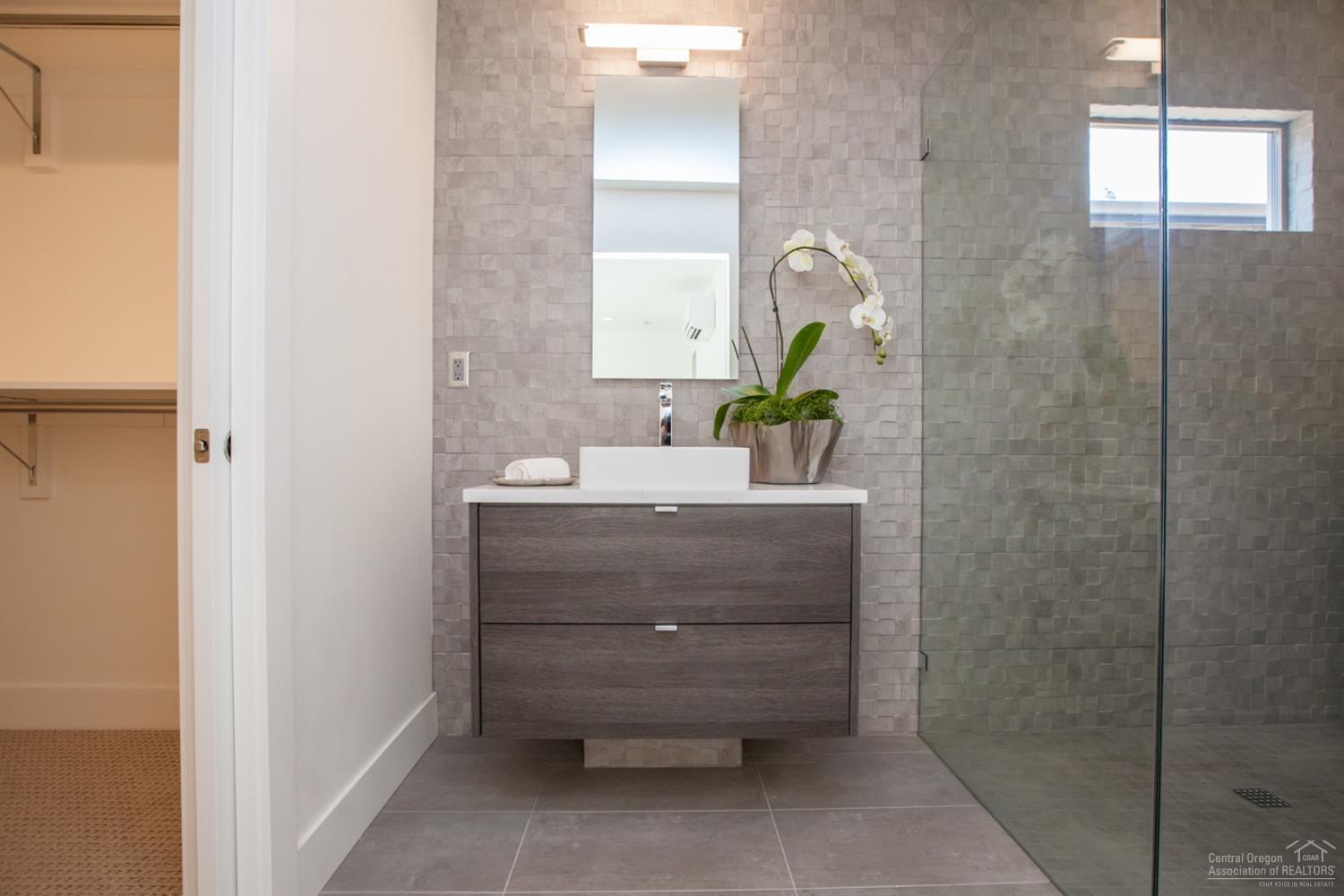 River Terrace - Residential