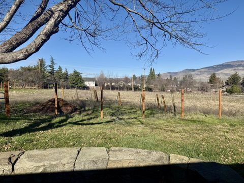 Tiny photo for 376 Crowson Road, Ashland, OR 97520 (MLS # 220214837)