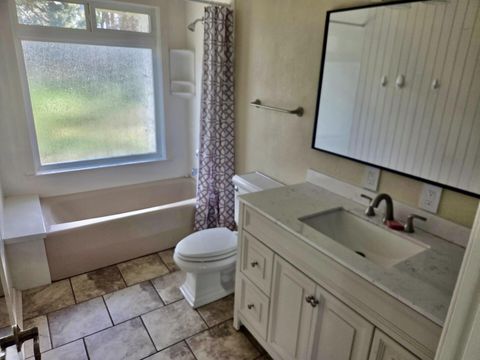 Tiny photo for 376 Crowson Road, Ashland, OR 97520 (MLS # 220214837)