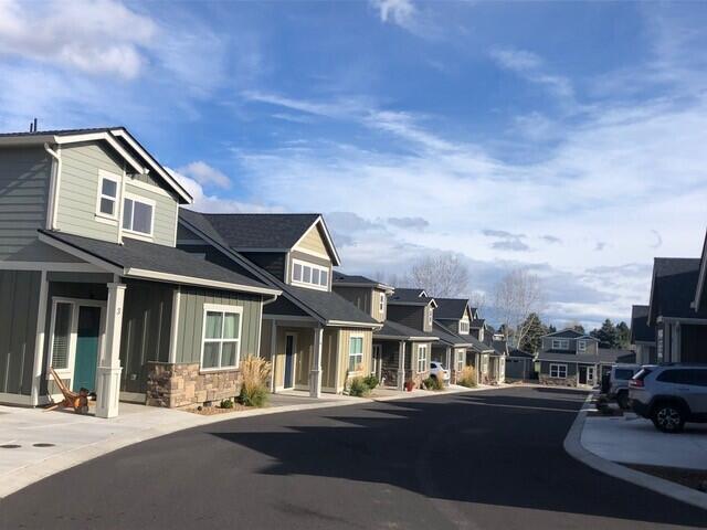Links Condominiums At The Greens - Residential