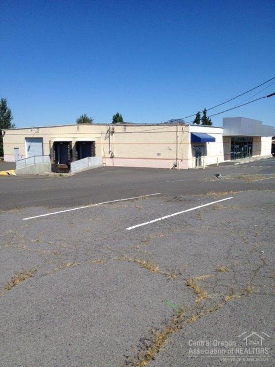 Redmond Retail Landmark - 16,000sf high visibility Commercial Building located on S Hwy 97. Leased for the last ten years by Goodwill Industries, this building is in excellent condition with a huge parking lot with 2+ acres of additional land for expansion. With some of the highest traffic counts in Redmond, this building is a stone's throw from Redmond's Airport and the Deschutes County Fairgrounds.