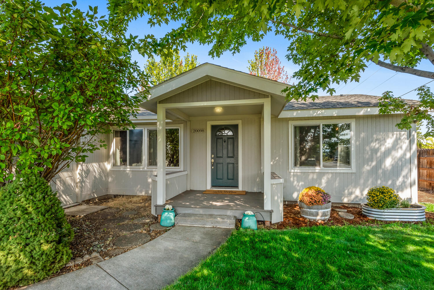 20098 Elizabeth Lane