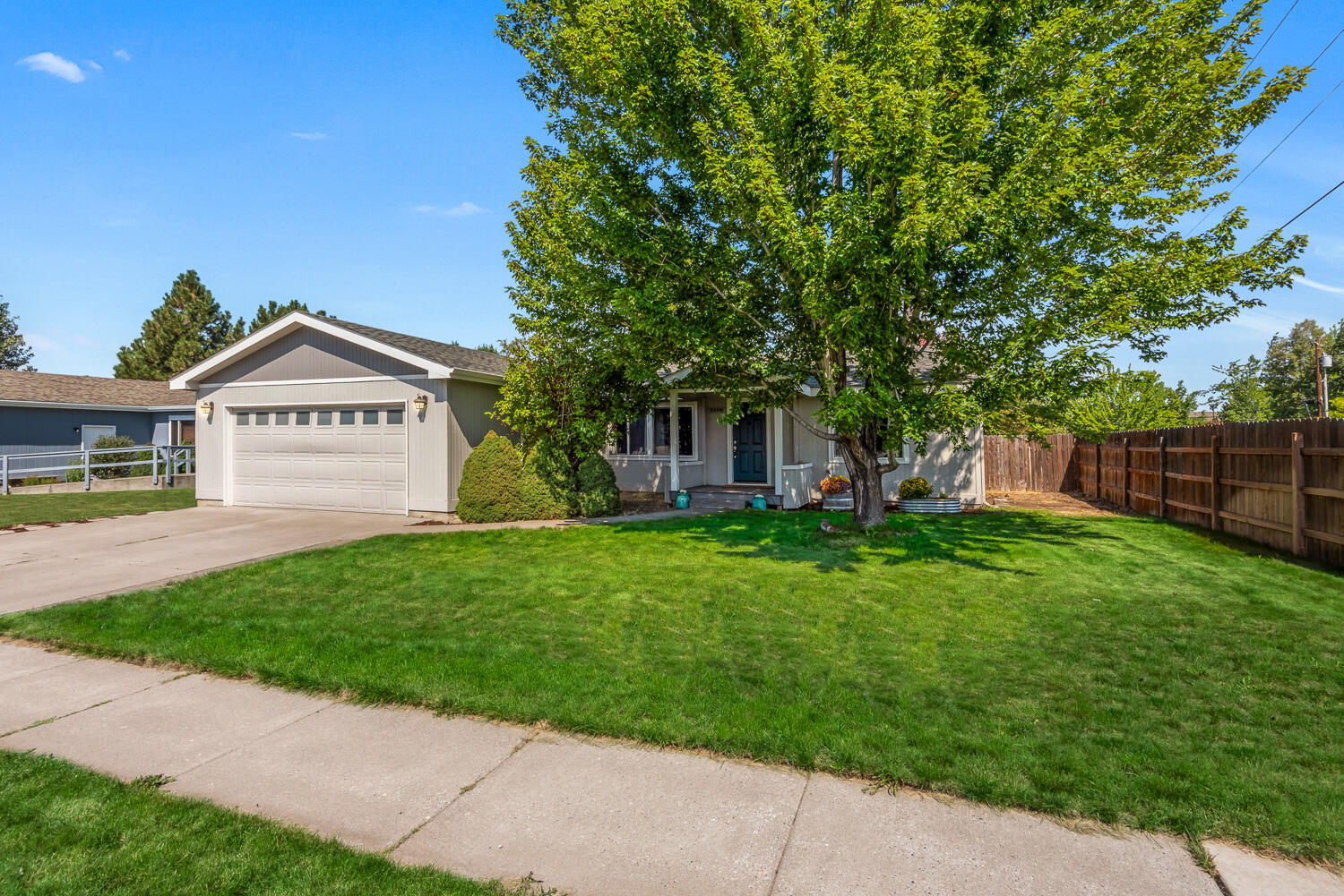 20098 Elizabeth Lane