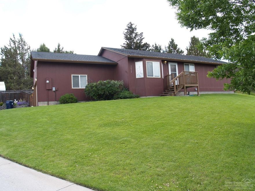 Nice SW Location. 3 Bedrooms, 2 bath, single level home with underground sprinklers, newer roof, fenced back yard & storage shed! Upgraded carpeting just professionally cleaned on 6/26/18.