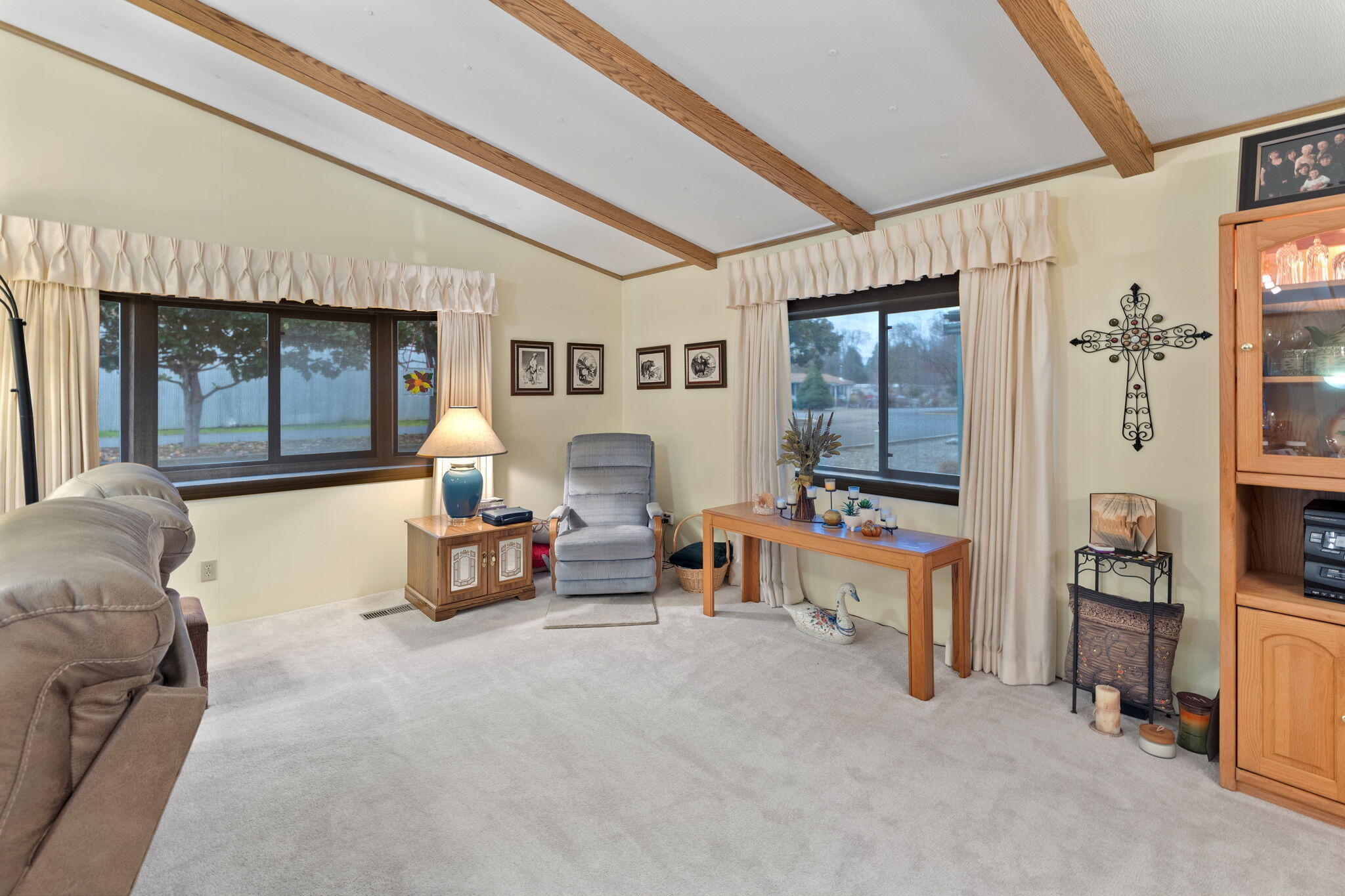 Rogue Lea Estates - Residential