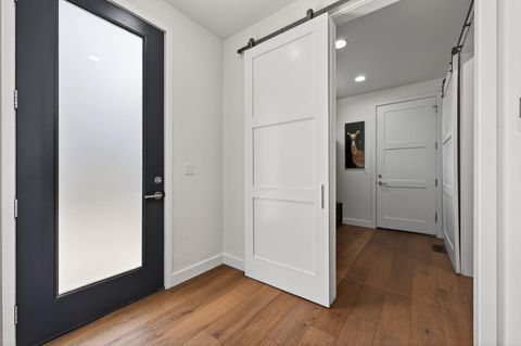 Tiny photo for 61422 Meeks Trail, Bend, OR 97702 (MLS # 220220040)