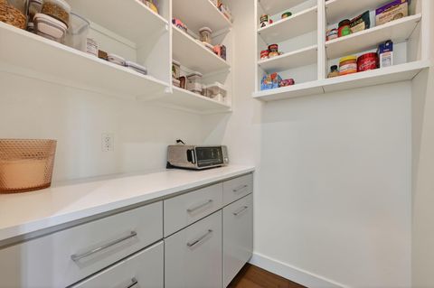 Tiny photo for 61422 Meeks Trail, Bend, OR 97702 (MLS # 220220040)