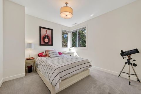 Tiny photo for 61422 Meeks Trail, Bend, OR 97702 (MLS # 220220040)