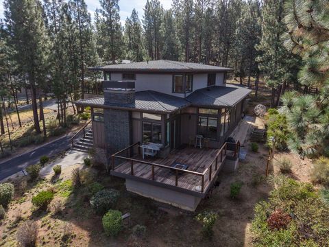 Tiny photo for 61422 Meeks Trail, Bend, OR 97702 (MLS # 220220040)