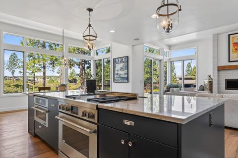 Tiny photo for 61422 Meeks Trail, Bend, OR 97702 (MLS # 220220040)