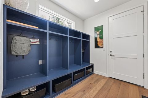 Tiny photo for 61422 Meeks Trail, Bend, OR 97702 (MLS # 220220040)