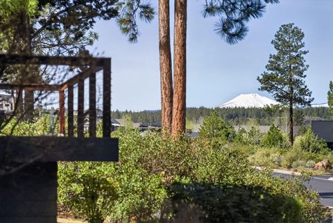Tiny photo for 61422 Meeks Trail, Bend, OR 97702 (MLS # 220220040)