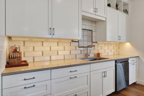 Tiny photo for 61422 Meeks Trail, Bend, OR 97702 (MLS # 220220040)