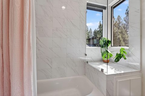 Tiny photo for 61422 Meeks Trail, Bend, OR 97702 (MLS # 220220040)