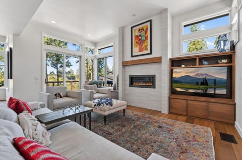 Tiny photo for 61422 Meeks Trail, Bend, OR 97702 (MLS # 220220040)