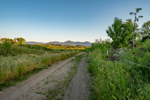 Tiny photo for 6531 Lower River Road RD, Grants Pass, OR 97526 (MLS # 220222987)