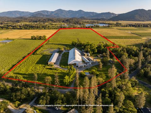 Photo of 6531 Lower River Road RD, Grants Pass, OR 97526 (MLS # 220222987)