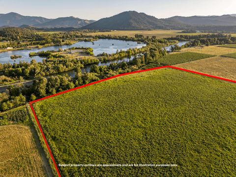 Tiny photo for 6531 Lower River Road RD, Grants Pass, OR 97526 (MLS # 220222987)