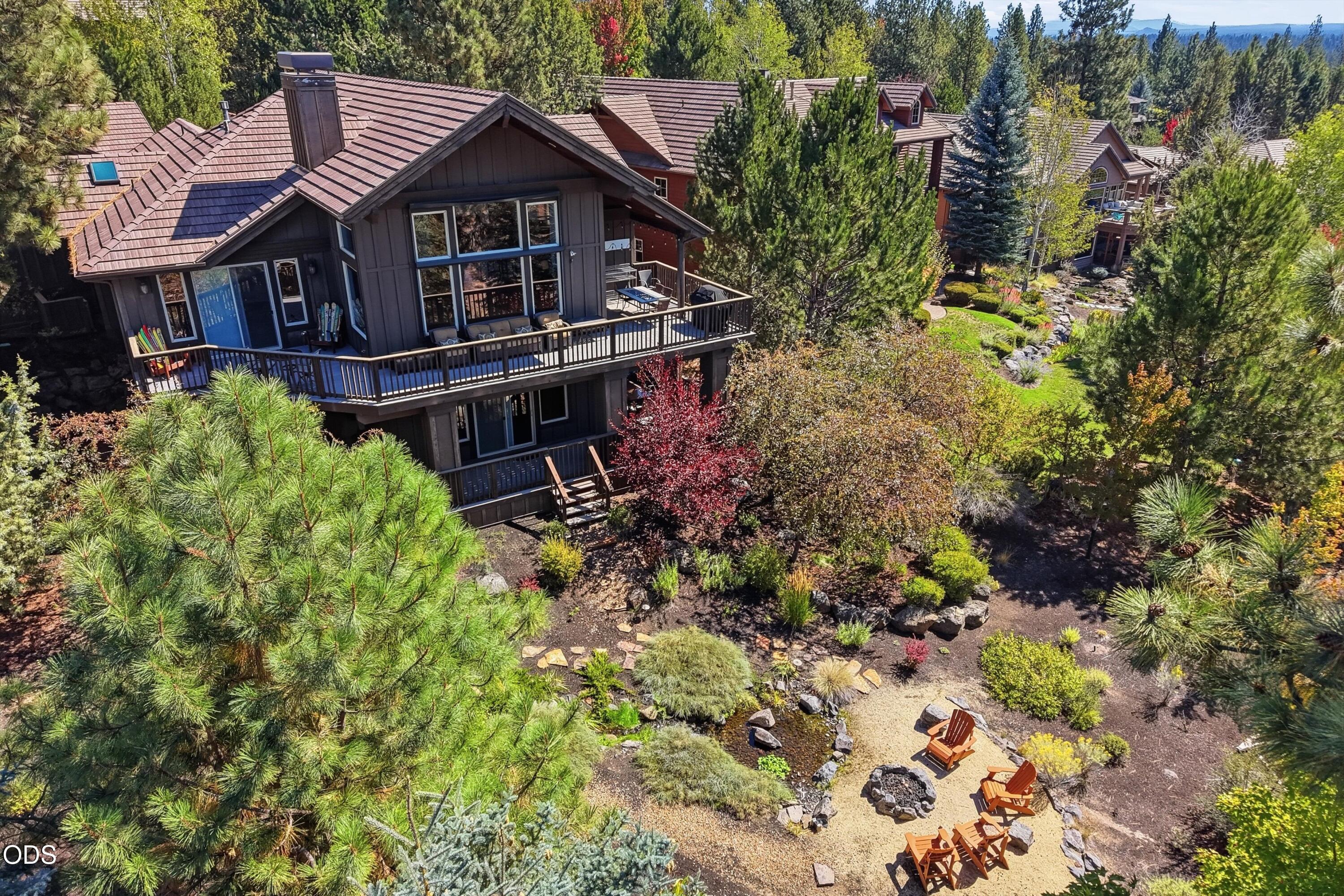 15 SW Quail Butte Place