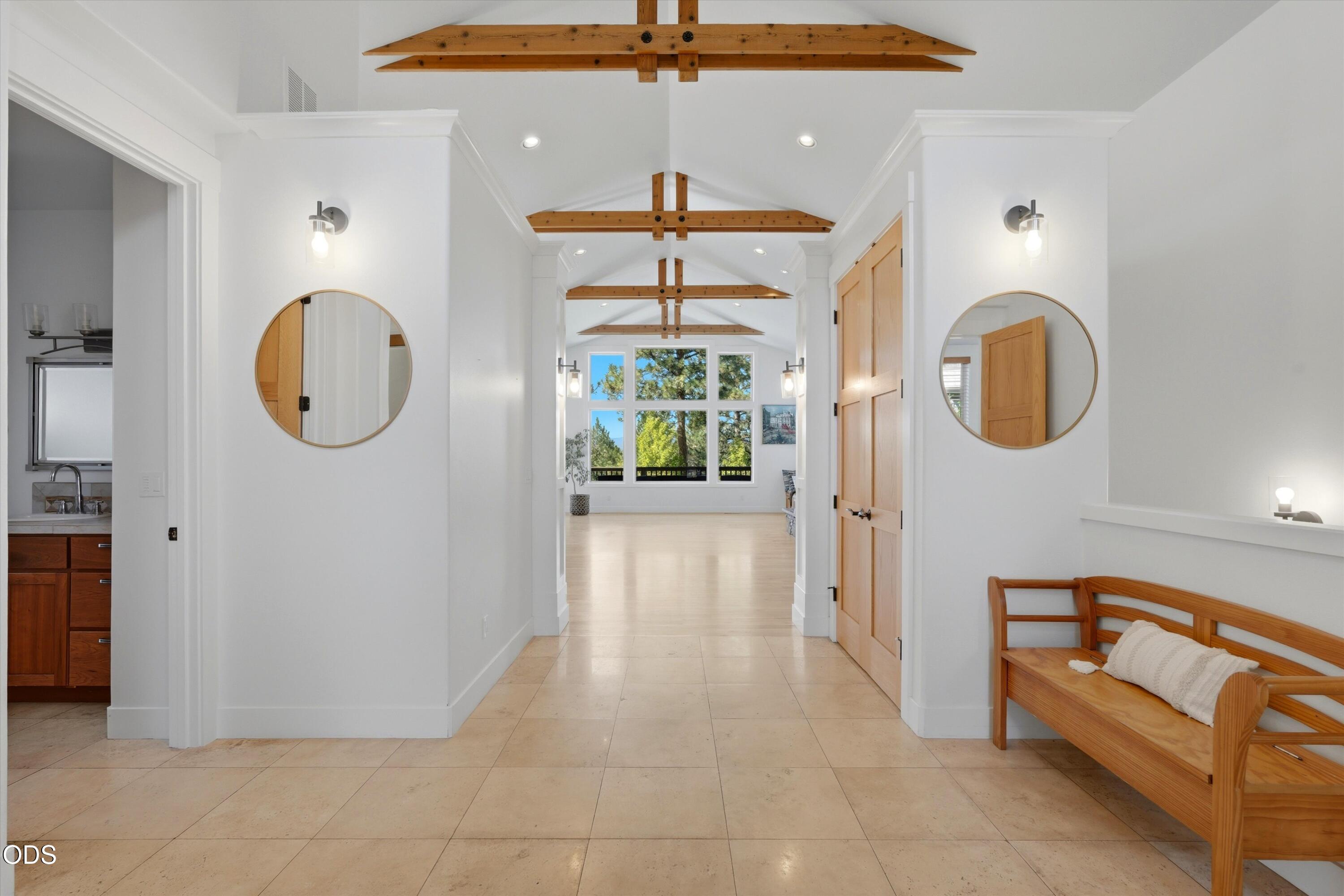 15 SW Quail Butte Place