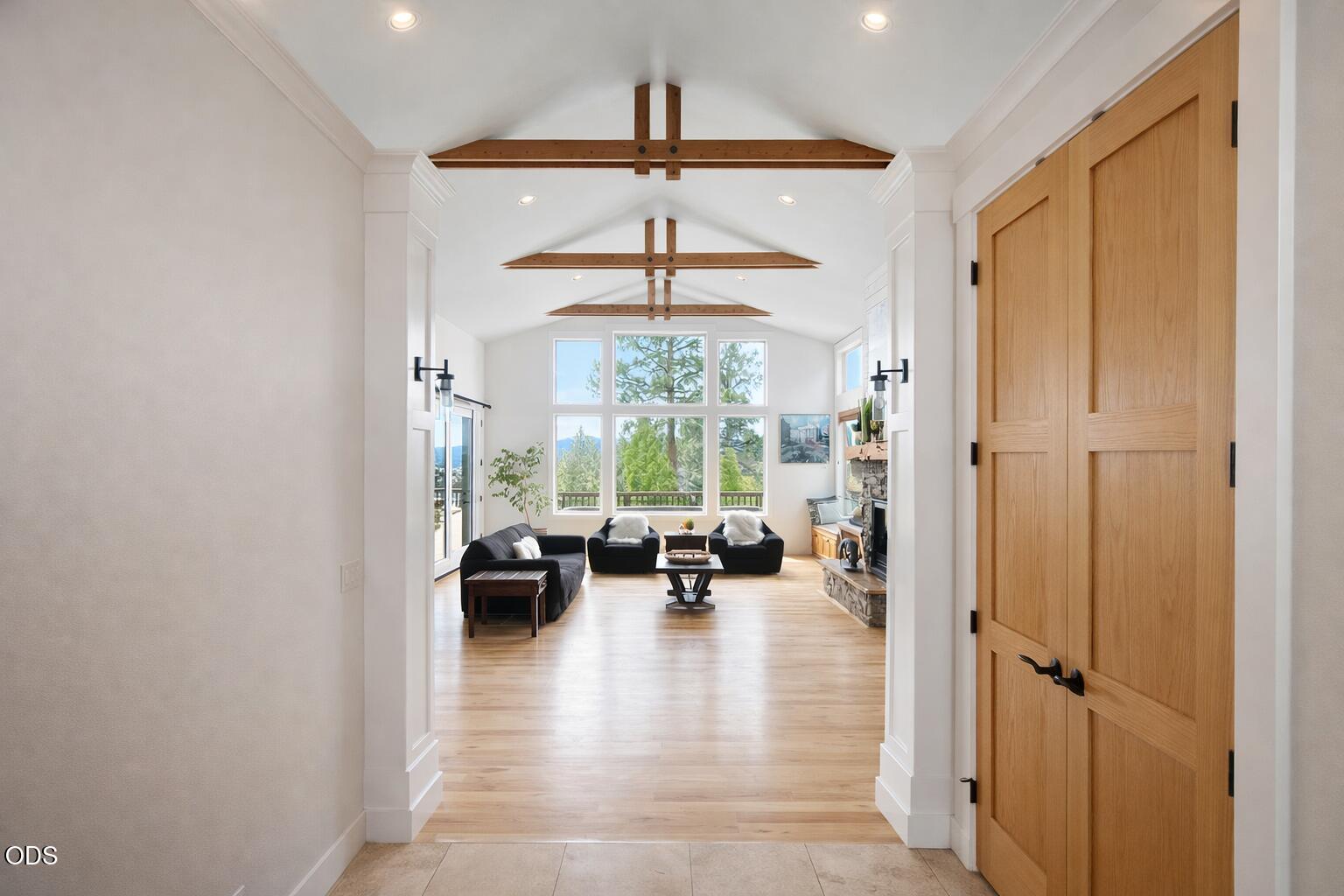 15 SW Quail Butte Place