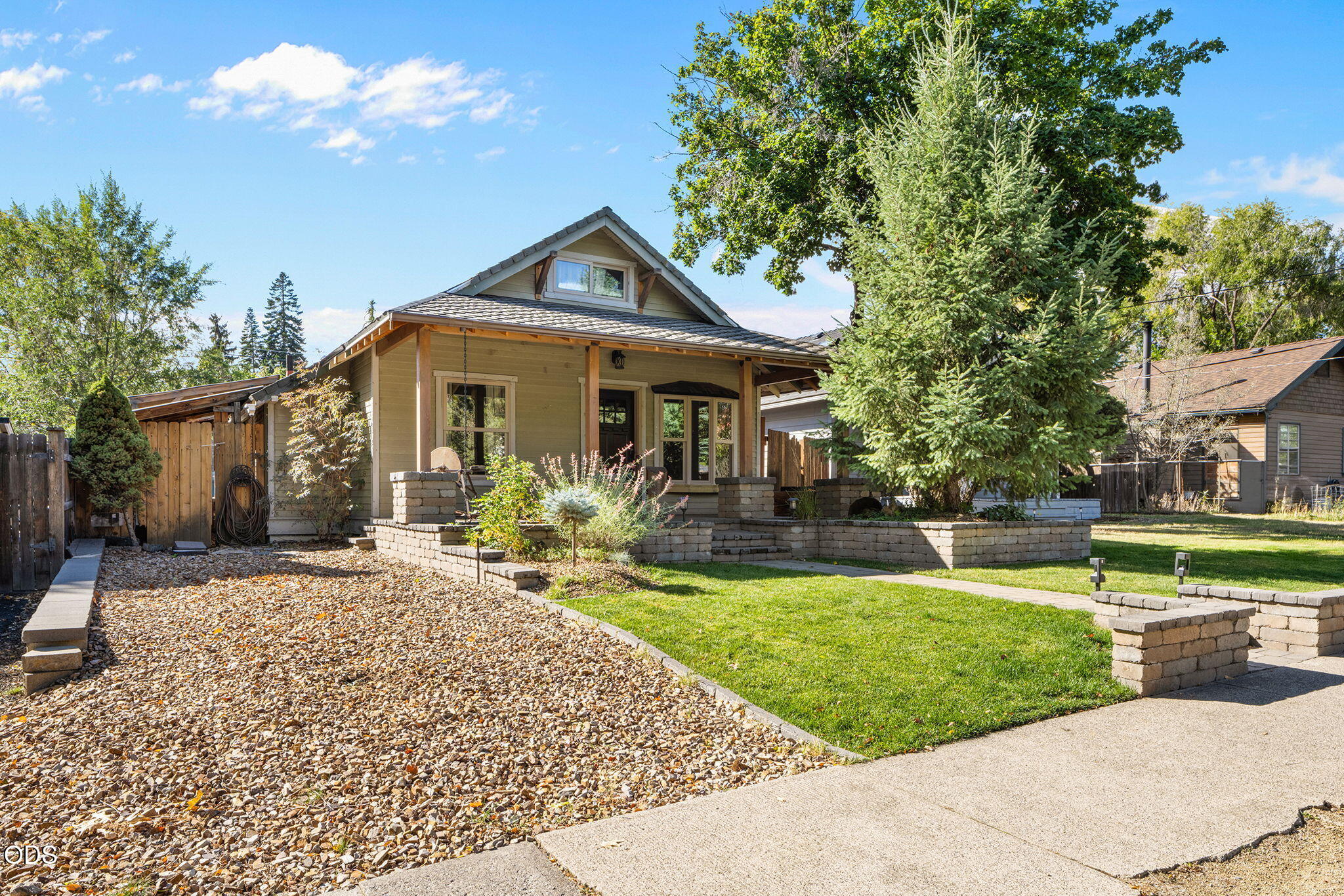 615 NW Ogden Avenue