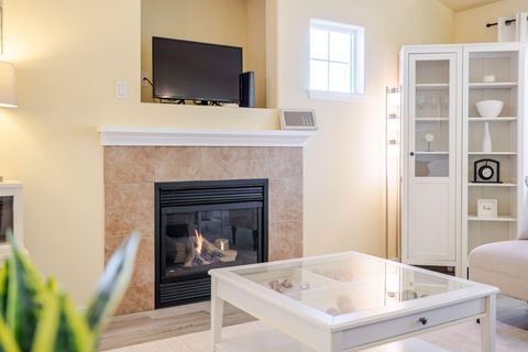 Tiny photo for 3242 SW Juniper Avenue, Redmond, OR 97756 (MLS # 220219803)