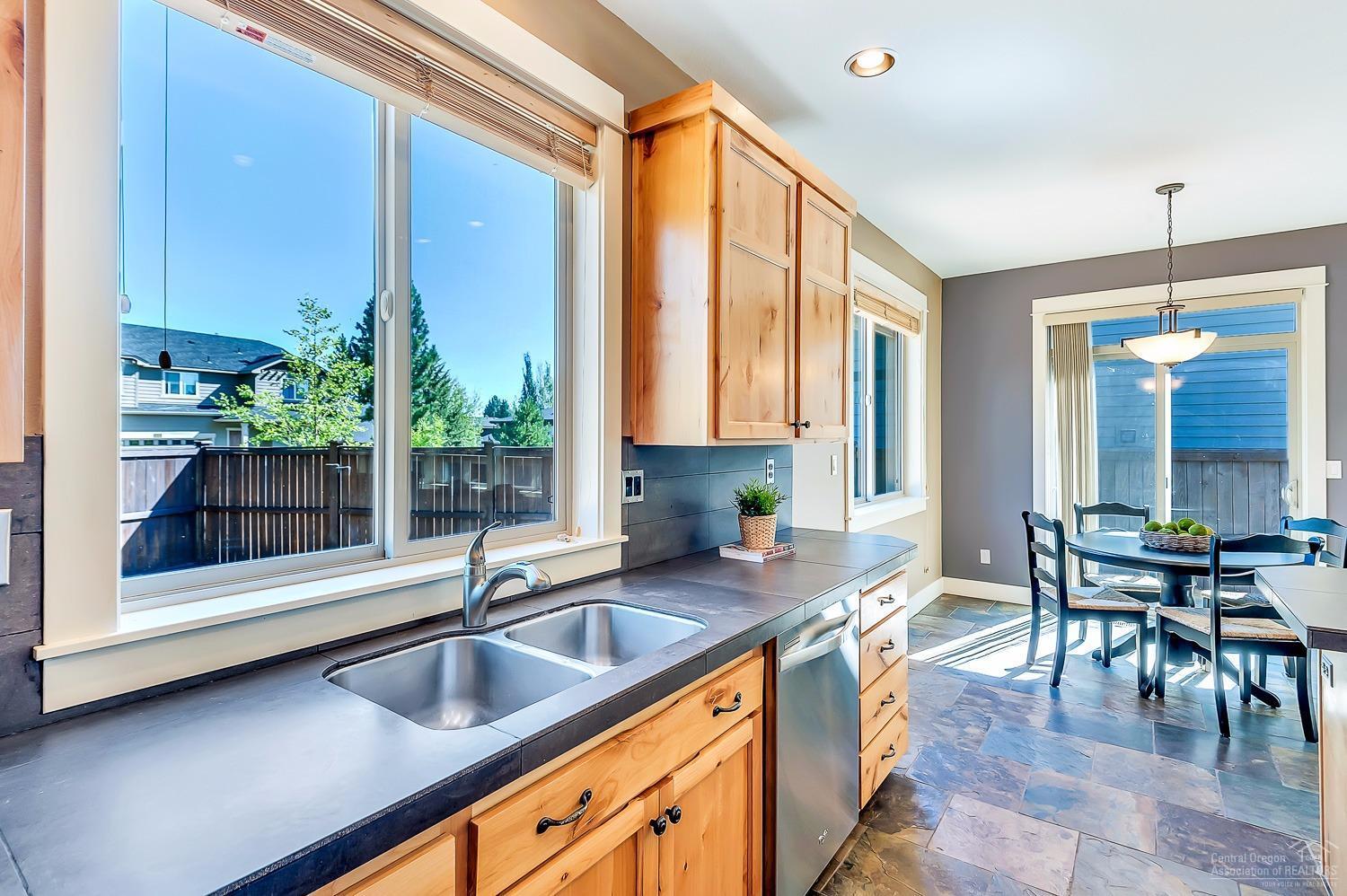 Canyon Breeze - Residential