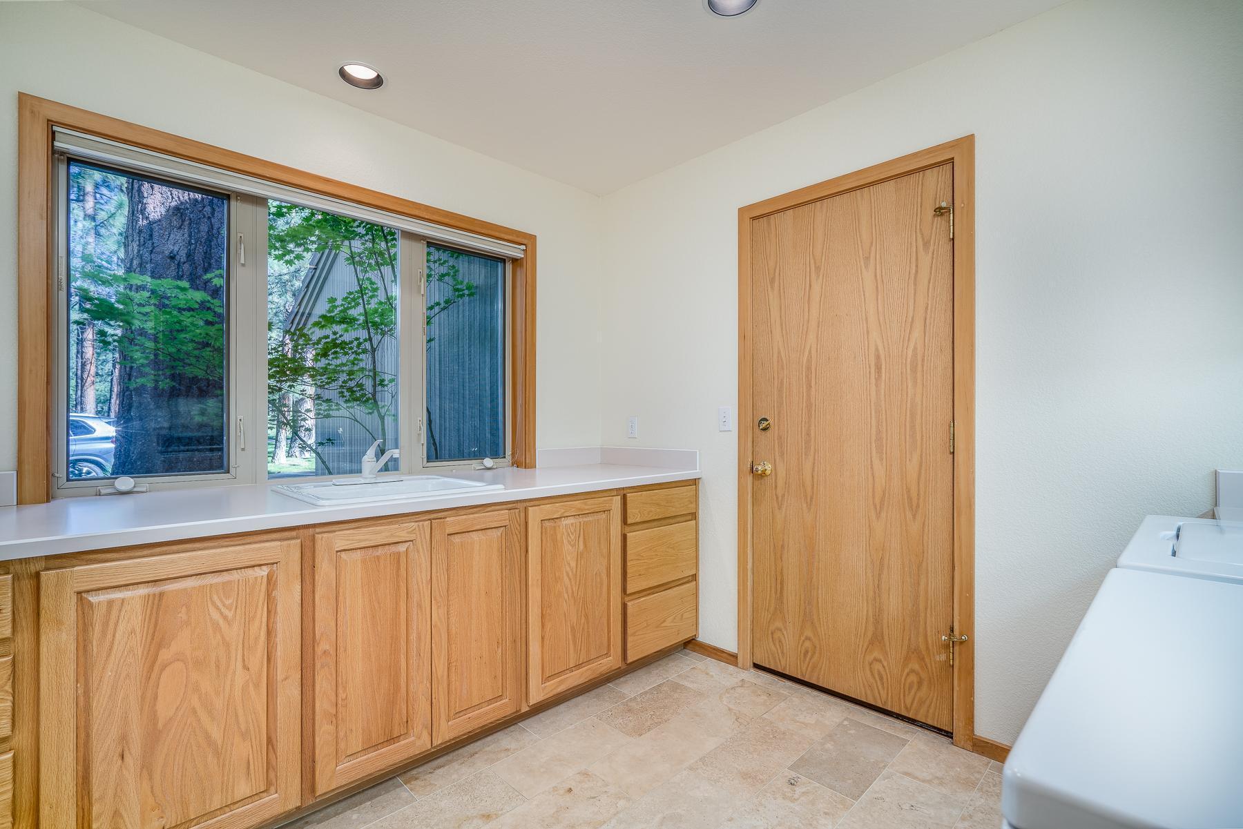 7th Mtn Golf Village - Residential