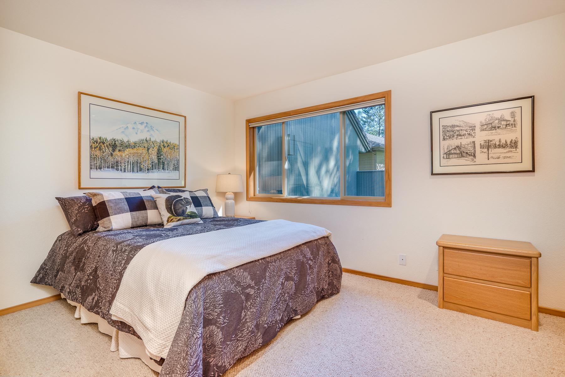 7th Mtn Golf Village - Residential