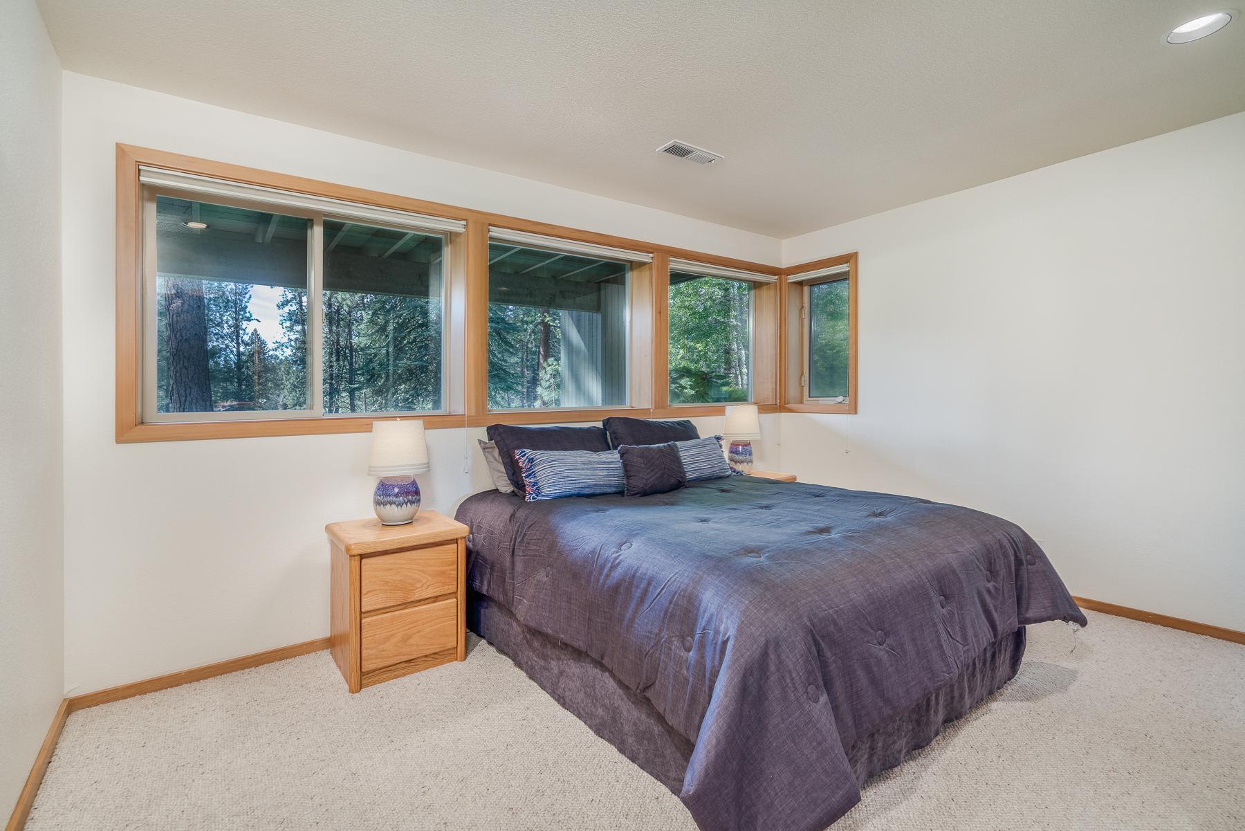 7th Mtn Golf Village - Residential