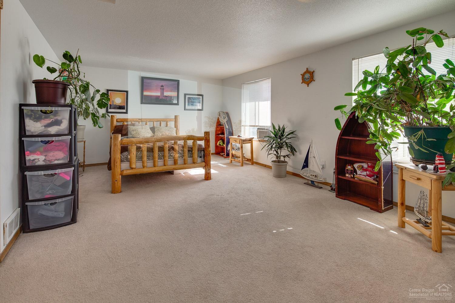 Palisades Estate - Residential