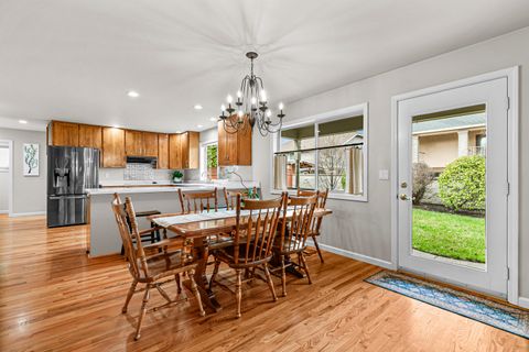 Tiny photo for 3115 Salishan Court, Medford, OR 97504 (MLS # 220216990)