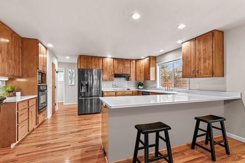 Tiny photo for 3115 Salishan Court, Medford, OR 97504 (MLS # 220216990)