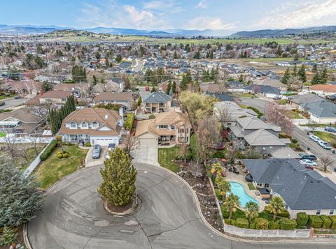 Tiny photo for 3115 Salishan Court, Medford, OR 97504 (MLS # 220216990)