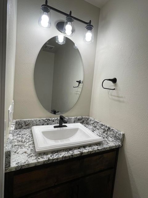 Tiny photo for 7857 28th Street, White City, OR 97503 (MLS # 220216725)