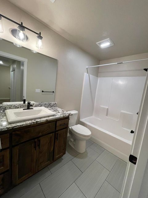 Tiny photo for 7857 28th Street, White City, OR 97503 (MLS # 220216725)