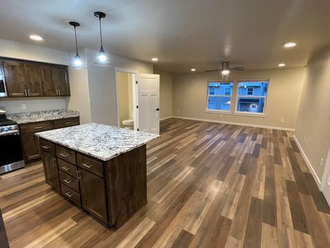 Tiny photo for 7857 28th Street, White City, OR 97503 (MLS # 220216725)