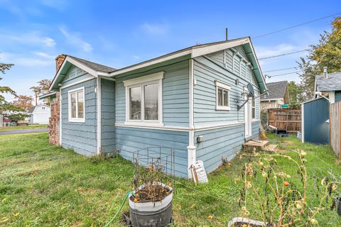 Tiny photo for 341 Haven Street, Medford, OR 97501 (MLS # 220211805)