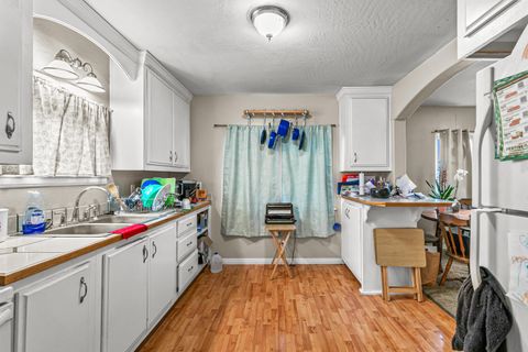 Tiny photo for 341 Haven Street, Medford, OR 97501 (MLS # 220211805)